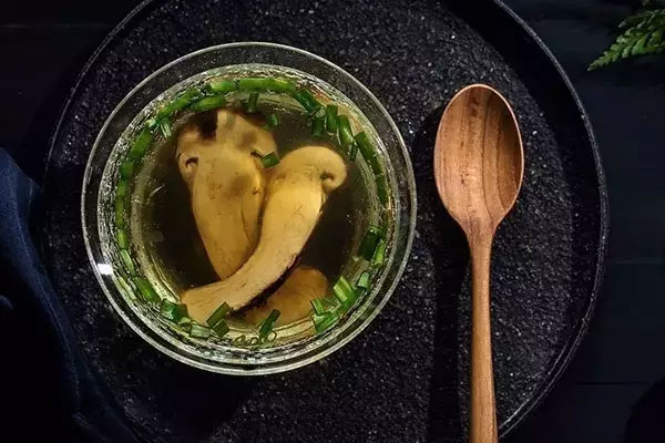 松茸煲湯多長時間最佳，烹飪松茸用什么油最好