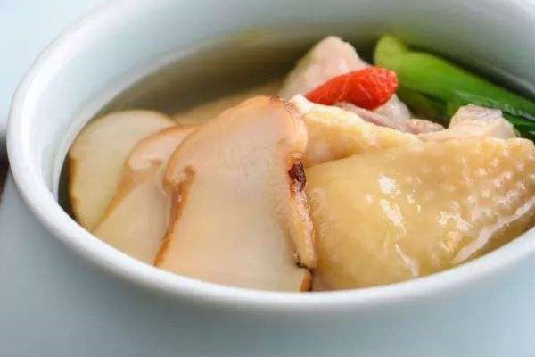 沙參能和松茸一起燉雞湯嗎 沙參能和松茸一起燉雞湯嗎