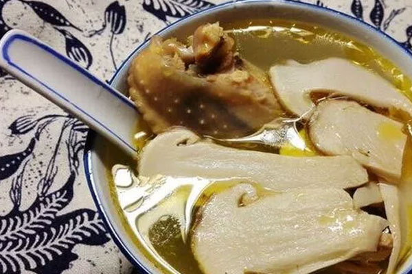 經(jīng)常喝松茸湯會(huì)上火嗎 經(jīng)常喝松茸湯會(huì)上火嗎