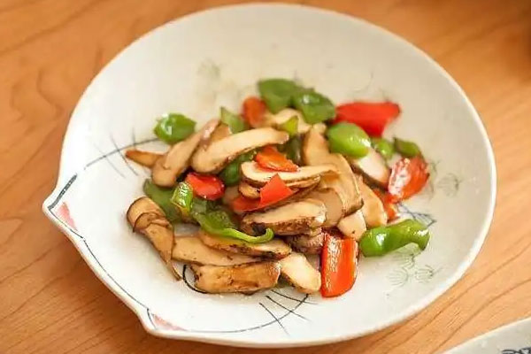 松茸可以搭配蔬菜類 松茸可以搭配蔬菜類