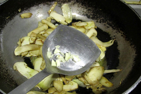 適合炒松茸的鍋 適合炒松茸的鍋