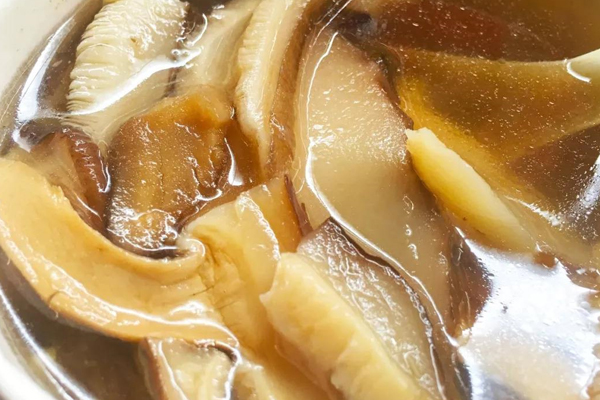 隔水燉松茸或者煲湯需要焯水嗎 隔水燉松茸或者煲湯需要焯水嗎