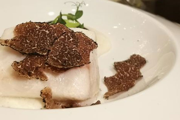 松露可以和鱸魚一起蒸嗎 松露可以和鱸魚一起蒸著吃嗎