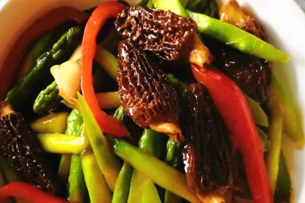 萵苣炒羊肚菌的營養(yǎng)價值與功效作用 萵苣炒羊肚菌的營養(yǎng)價值與功效作用