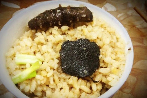 蒸黑松露糯米飯用什么容器好