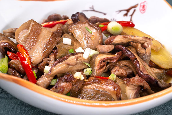 烹飪牛肝菌的注意事項 烹飪牛肝菌的注意事項