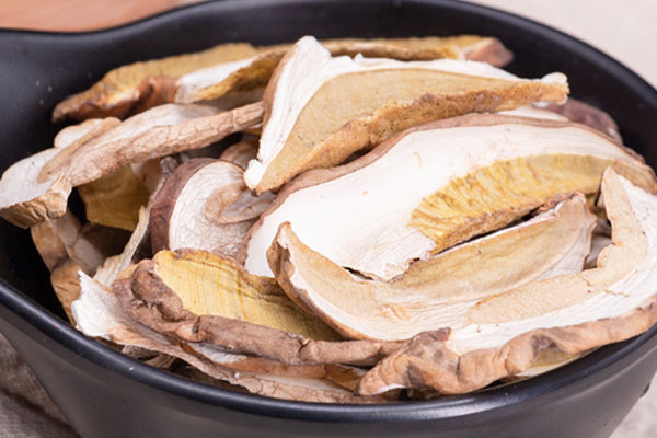 血脂高可以吃牛肝菌嗎