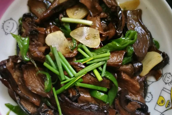 什么人能吃牛肝菌