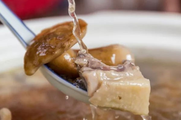 用牛肝菌煮湯會變黑嗎 用牛肝菌煮湯會變黑嗎