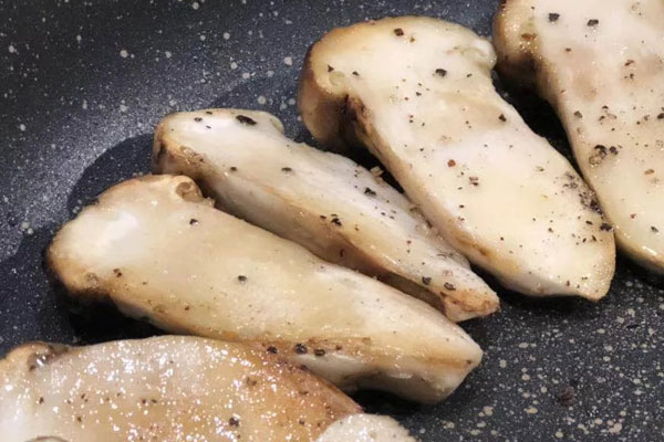 松茸會導(dǎo)致皮膚過敏嗎 松茸會導(dǎo)致皮膚過敏嗎