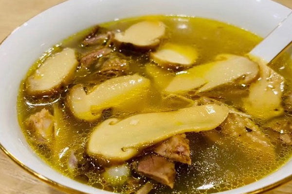 孕婦應(yīng)該怎么喝松茸湯 孕婦應(yīng)該怎么喝松茸湯