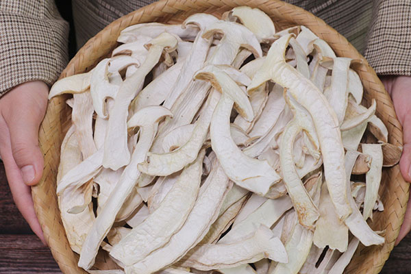 正常干松茸是什么顏色 正常干松茸是什么顏色