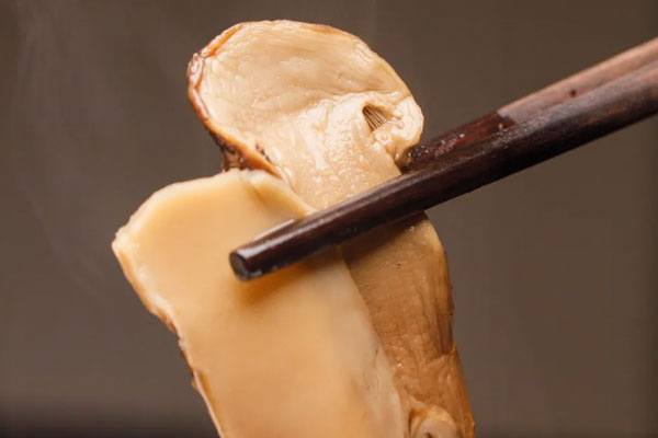 感冒吃松茸有影響嗎，發(fā)燒可以吃松茸嗎