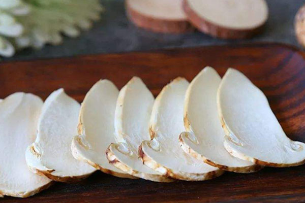 產(chǎn)后哺乳期能吃松茸嗎 產(chǎn)后哺乳期能吃松茸嗎
