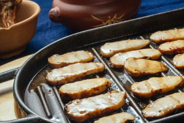 松茸是高檔食材嗎 松茸是高檔食材嗎