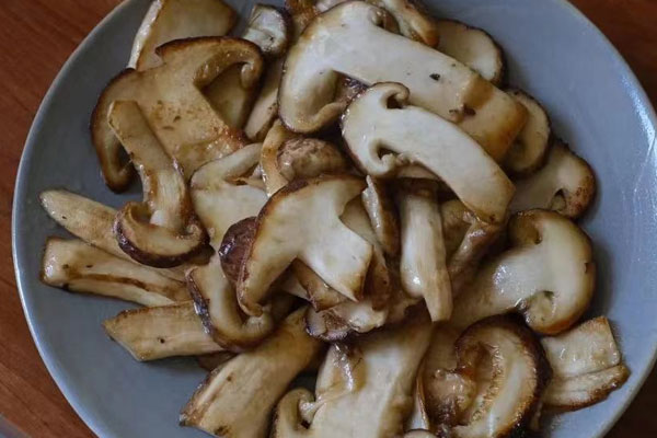 煎新鮮松茸的火候，松茸吃不完可以冷凍嗎