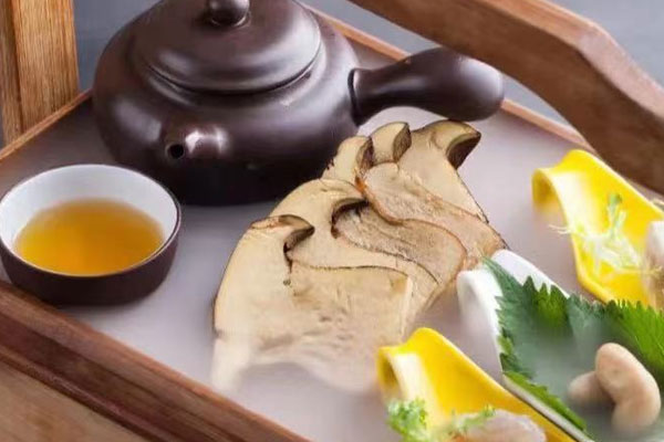 牛肝菌炒什么食材好吃 牛肝菌炒什么食材好吃