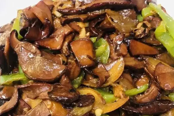 新鮮黑牛肝菌清洗掉色嗎，怎樣清洗牛肝菌里的沙