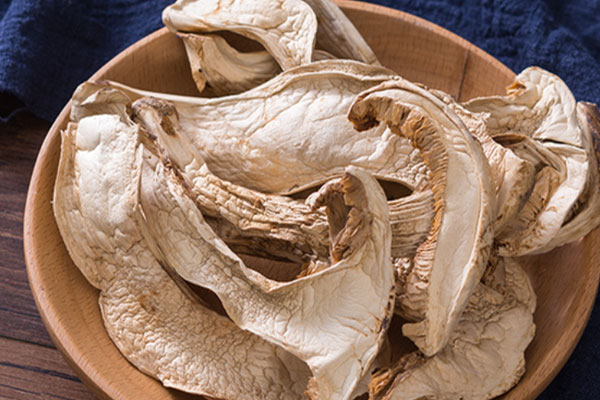 干松茸怎么泡水喝，女人吃松茸湯的功效與作用