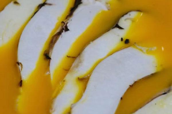 新鮮松茸發(fā)黑了還可以吃嗎 新鮮松茸發(fā)黑了還可以吃嗎