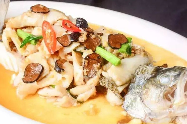 黑松露燴鱸魚的做法 黑松露燴鱸魚的做法