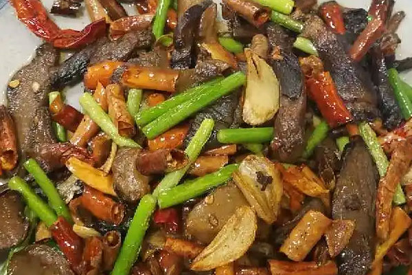 長(zhǎng)期食用牛肝菌的好處 長(zhǎng)期食用牛肝菌的好處