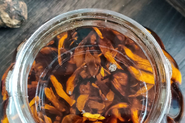 松茸熬油怎么吃 松茸熬油怎么吃