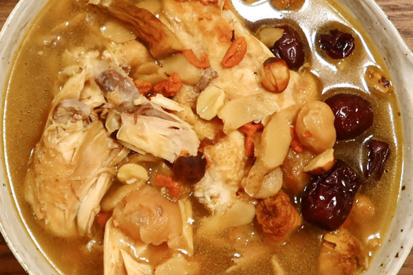 肺炎可以吃松茸嗎，痛經(jīng)可以吃松茸嗎