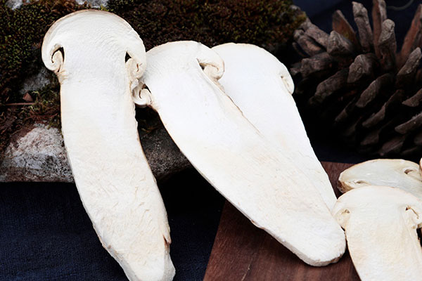 凍干松茸過了保質(zhì)期還能吃嗎，凍干松茸好還是新鮮松茸好