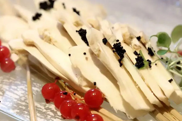 皮疹可以吃松茸嗎，松茸是發(fā)物不